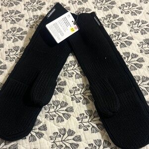 Lululemon Athletica Black Mittens